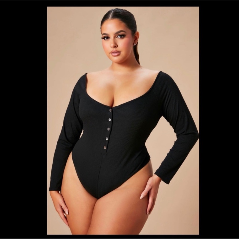 Forever21 ribbed knit V neckline bodysuit